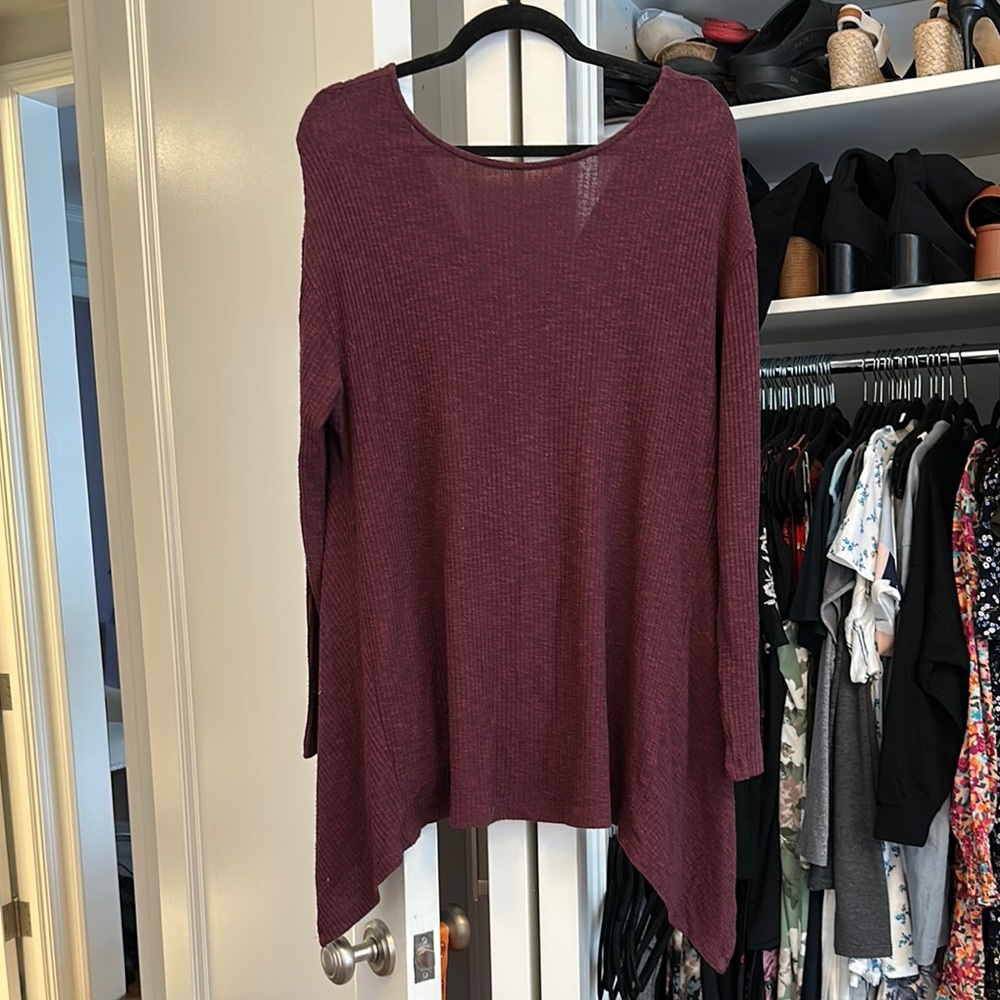 Women's Burgundy Top